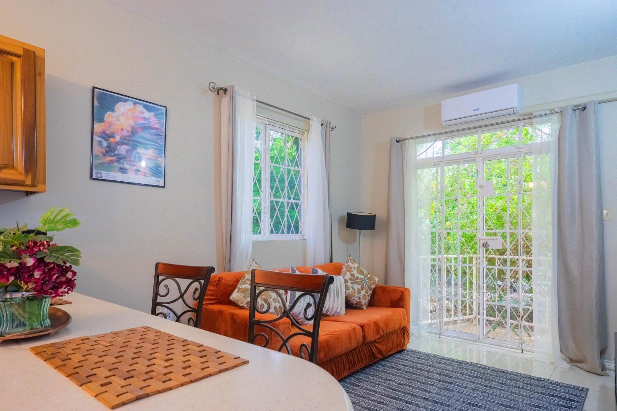 Musgrave Annex- Comfy 1 Bedroom Apartment On The Ground Floor Kingston Luaran gambar