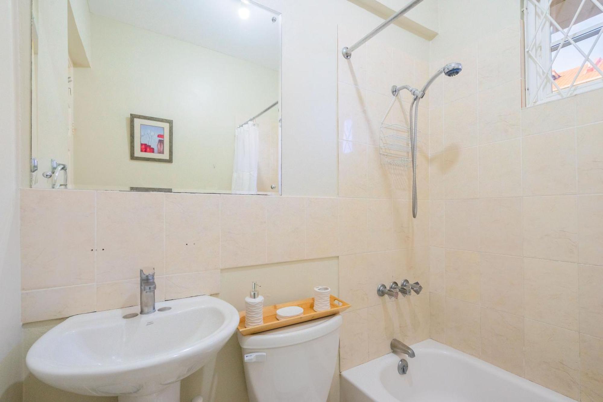 Musgrave Annex- Comfy 1 Bedroom Apartment On The Ground Floor Kingston Luaran gambar