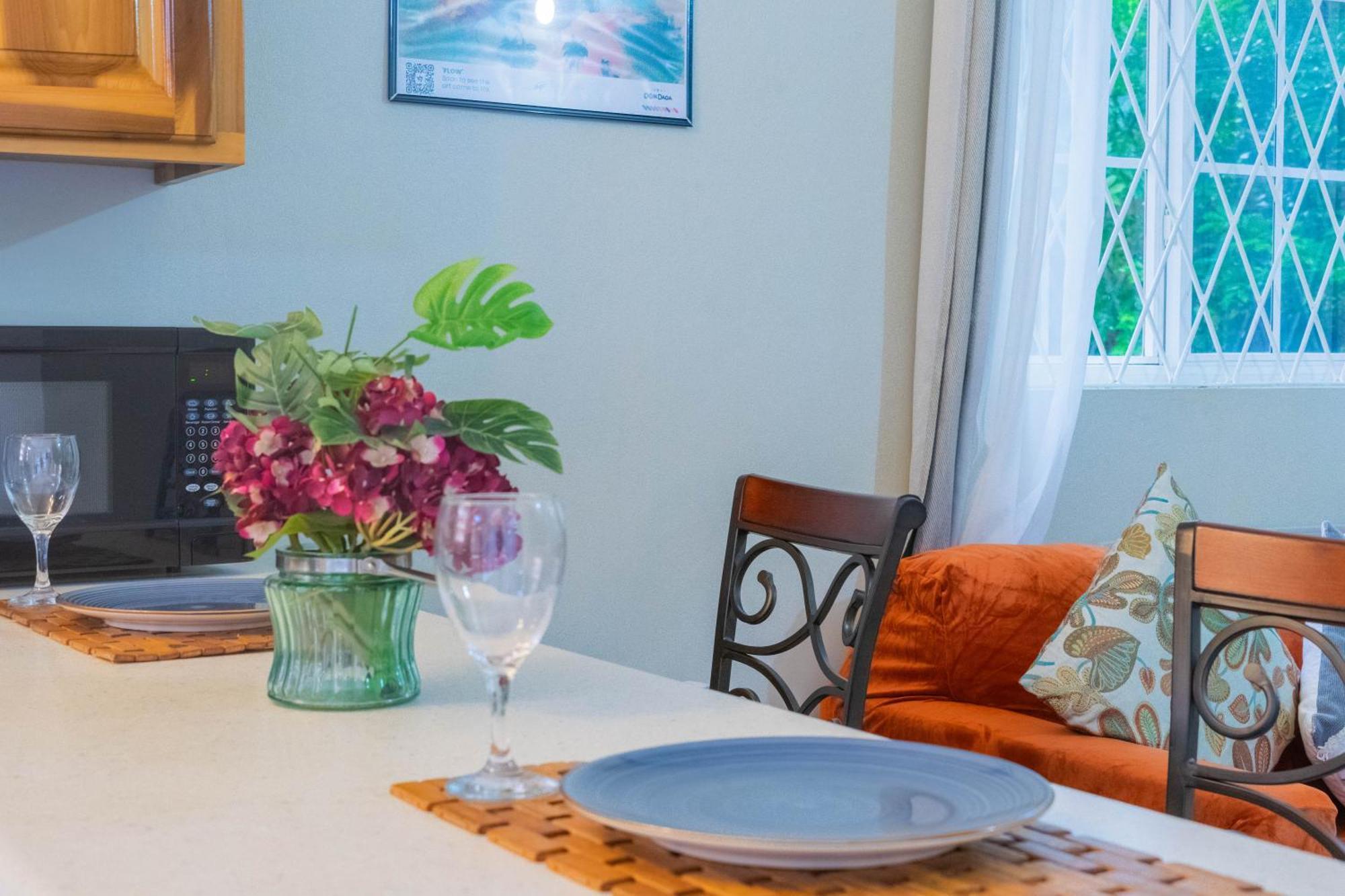Musgrave Annex- Comfy 1 Bedroom Apartment On The Ground Floor Kingston Luaran gambar